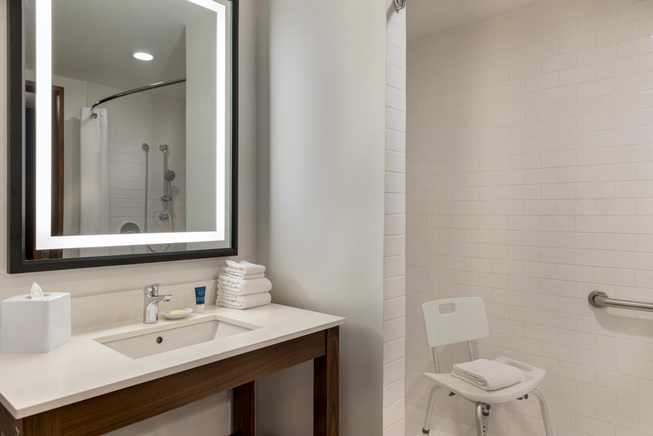 Four Points By Sheraton Monterrey Airport อโปดาคา ภายนอก รูปภาพ