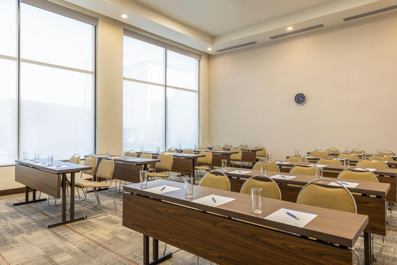 Four Points By Sheraton Monterrey Airport อโปดาคา ภายนอก รูปภาพ